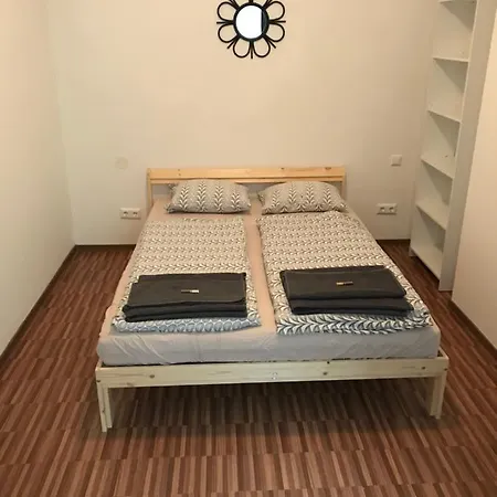 Apartment Helle-, Geraumige In Zentraler Lage *